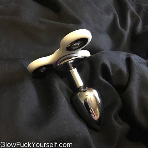 Fidget Spinner Butt Plugs Are Here for Some Twisted。